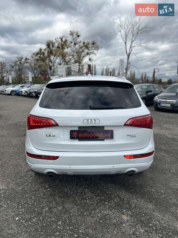 Позашляховик / Кросовер Audi Q5 2011 в Білогородці