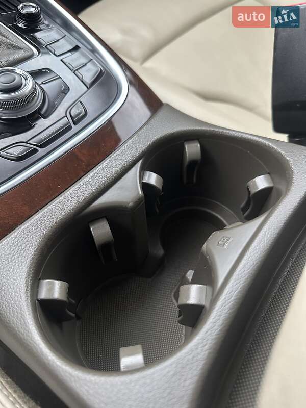 Позашляховик / Кросовер Audi Q5 2011 в Білогородці