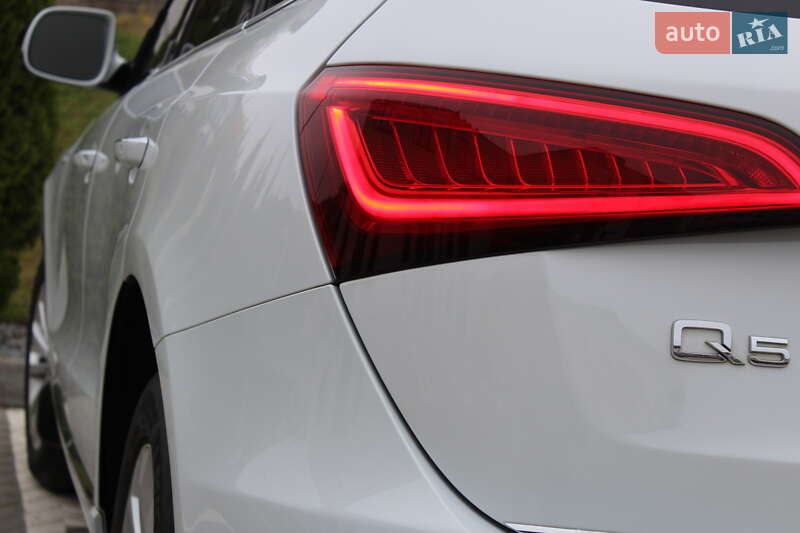 Внедорожник / Кроссовер Audi Q5 2015 в Ровно
