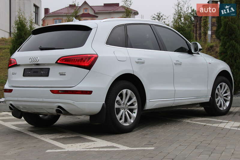 Внедорожник / Кроссовер Audi Q5 2015 в Ровно