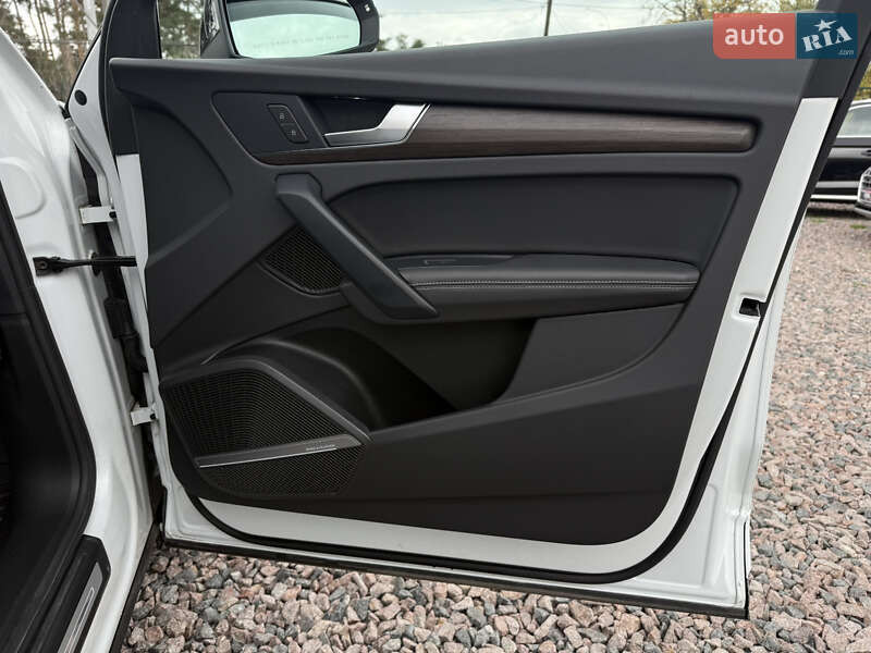 Позашляховик / Кросовер Audi Q5 2023 в Києві