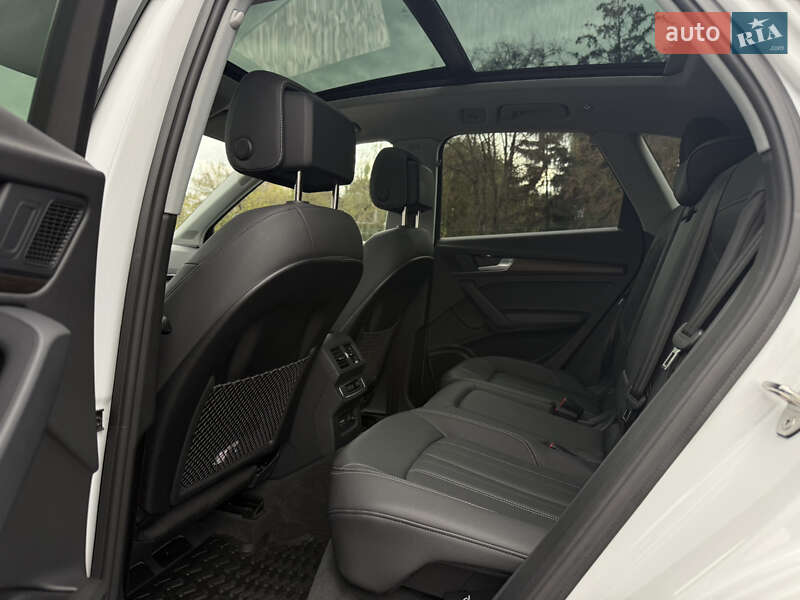 Позашляховик / Кросовер Audi Q5 2023 в Києві