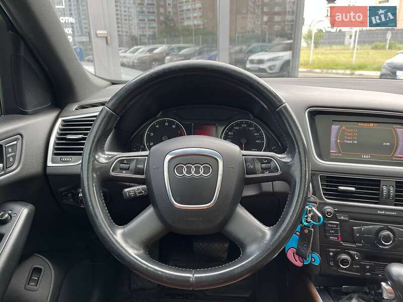 Позашляховик / Кросовер Audi Q5 2010 в Києві фото 15 Позашляховик / Кросовер Audi Q5 2010 в Києві