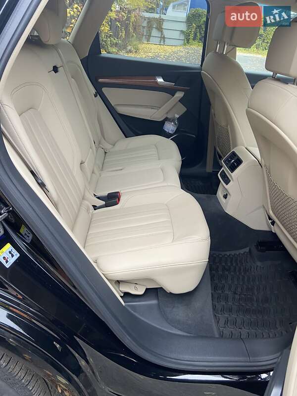 Позашляховик / Кросовер Audi Q5 2020 в Києві фото 4 Позашляховик / Кросовер Audi Q5 2020 в Києві
