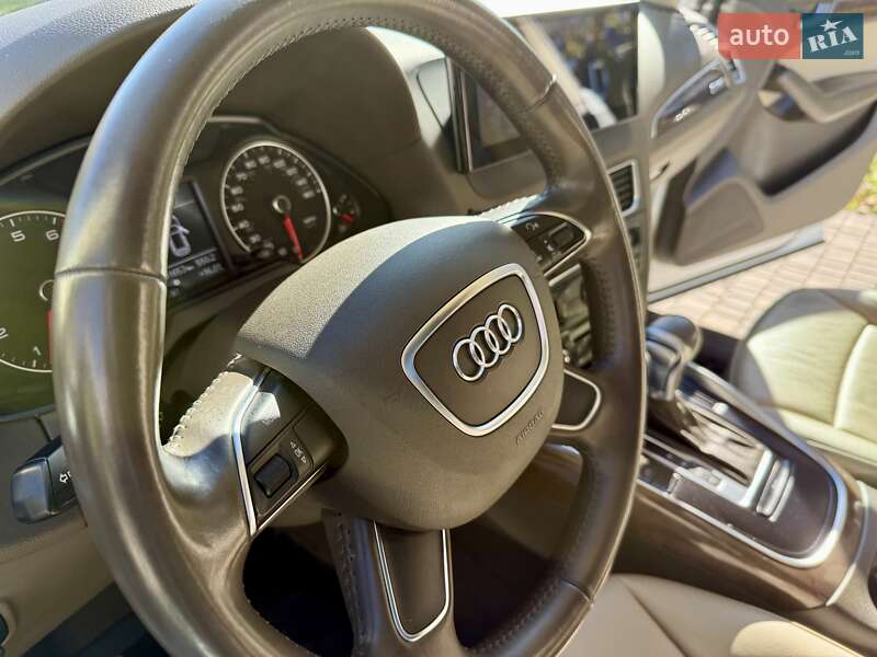Внедорожник / Кроссовер Audi Q5 2016 в Одессе