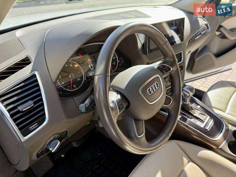 Внедорожник / Кроссовер Audi Q5 2016 в Одессе