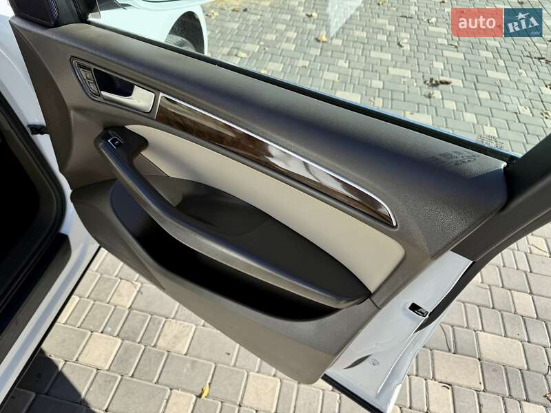 Внедорожник / Кроссовер Audi Q5 2016 в Одессе