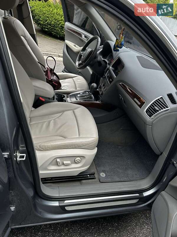 Внедорожник / Кроссовер Audi Q5 2011 в Ивано-Франковске фото 7 Внедорожник / Кроссовер Audi Q5 2011 в Ивано-Франковске