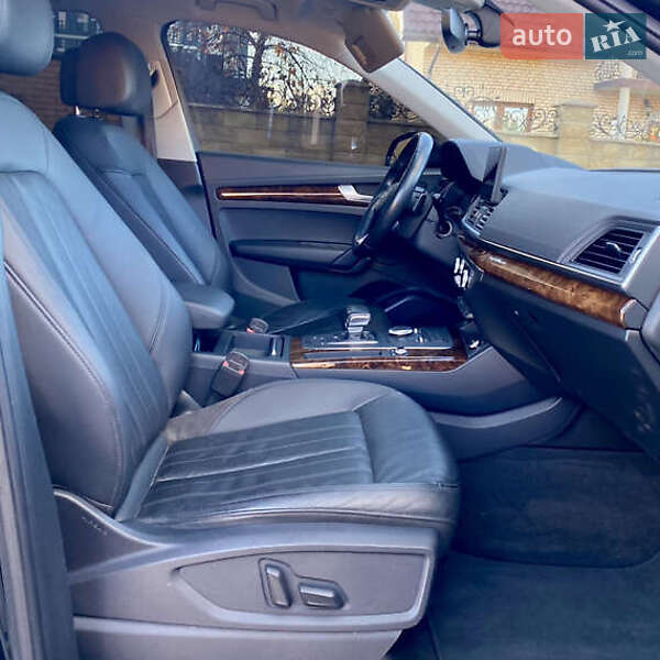 Позашляховик / Кросовер Audi Q5 2017 в Києві фото 5 Позашляховик / Кросовер Audi Q5 2017 в Києві
