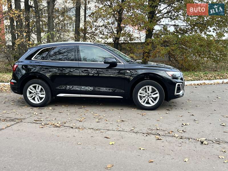 Позашляховик / Кросовер Audi Q5 2023 в Києві