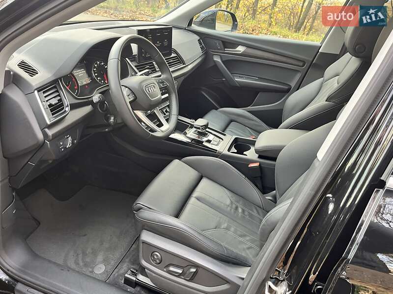 Позашляховик / Кросовер Audi Q5 2023 в Києві