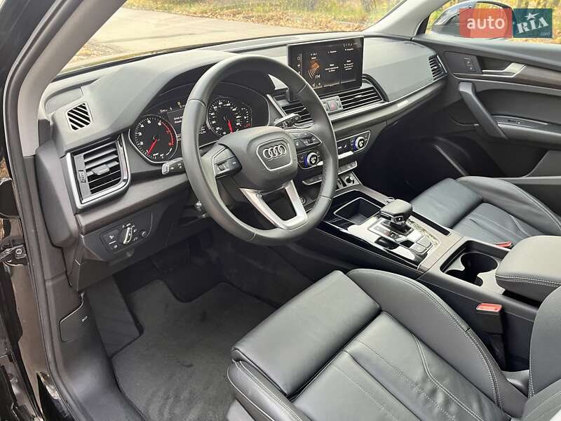 Позашляховик / Кросовер Audi Q5 2023 в Києві