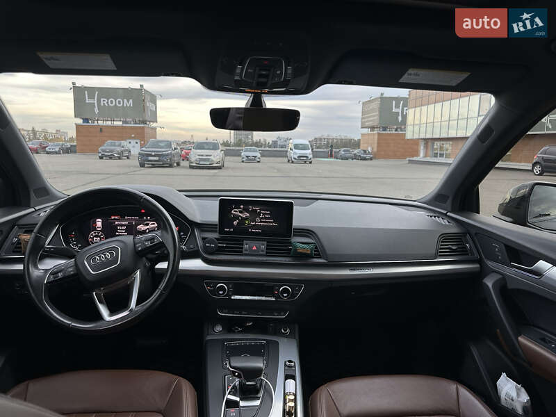 Позашляховик / Кросовер Audi Q5 2017 в Києві