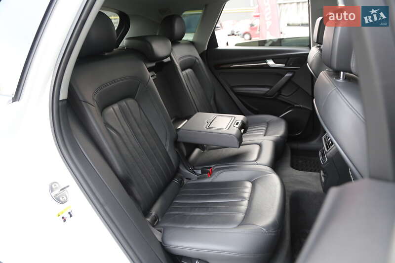 Позашляховик / Кросовер Audi Q5 2019 в Києві фото 12 Позашляховик / Кросовер Audi Q5 2019 в Києві