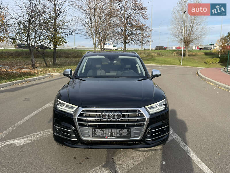 Позашляховик / Кросовер Audi Q5 2018 в Києві фото 17 Позашляховик / Кросовер Audi Q5 2018 в Києві