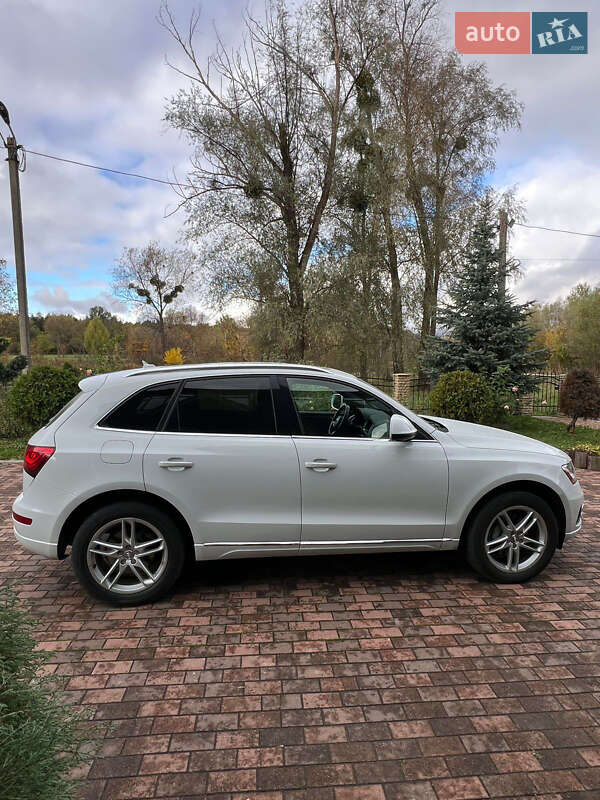 Позашляховик / Кросовер Audi Q5 2014 в Лохвиці