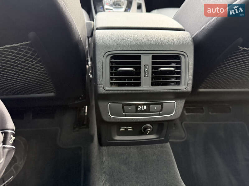 Внедорожник / Кроссовер Audi Q5 2022 в Киеве