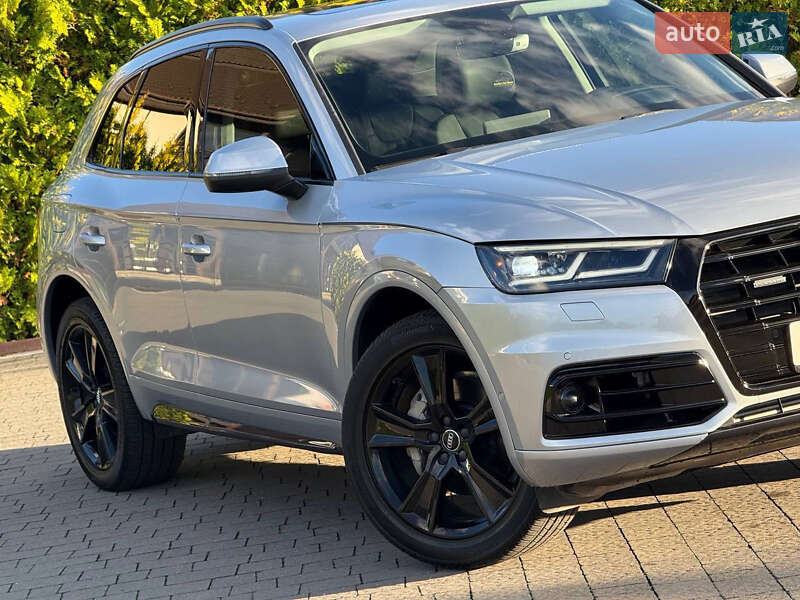 Позашляховик / Кросовер Audi Q5 2018 в Стрию