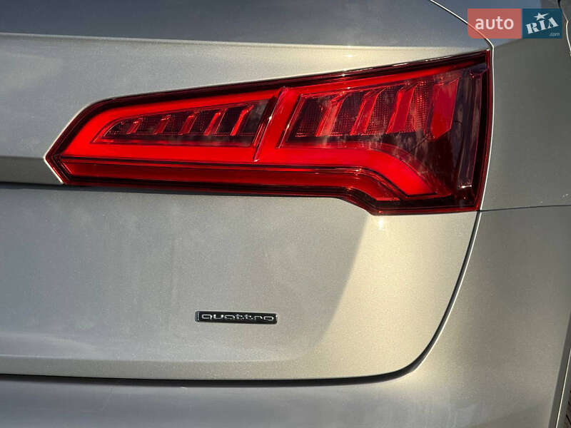 Позашляховик / Кросовер Audi Q5 2018 в Стрию