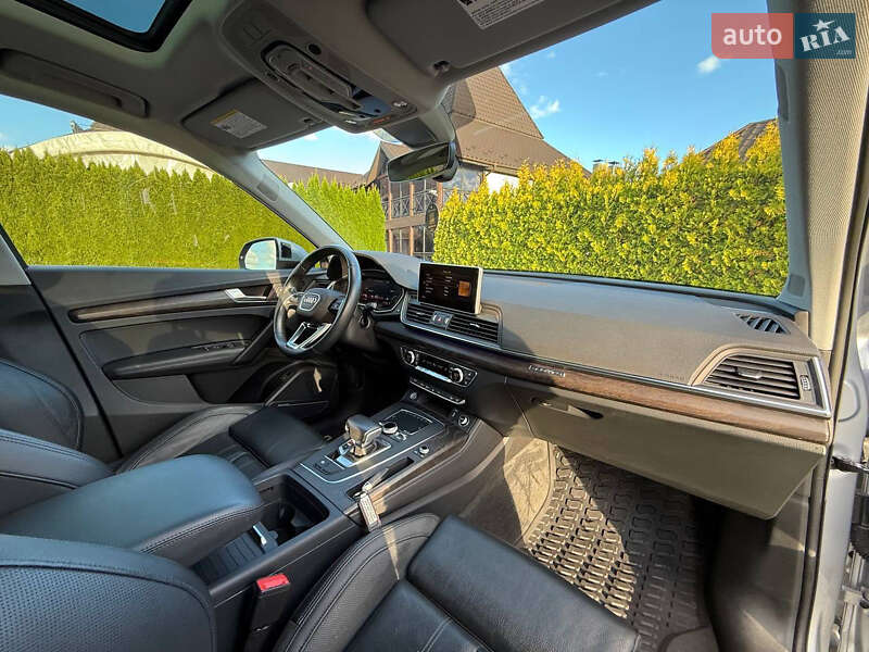 Позашляховик / Кросовер Audi Q5 2018 в Стрию