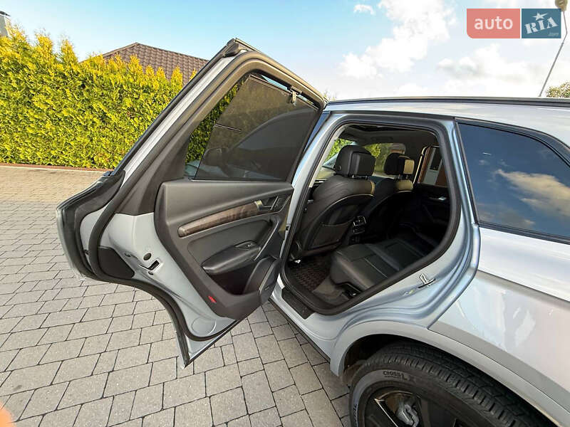 Позашляховик / Кросовер Audi Q5 2018 в Стрию