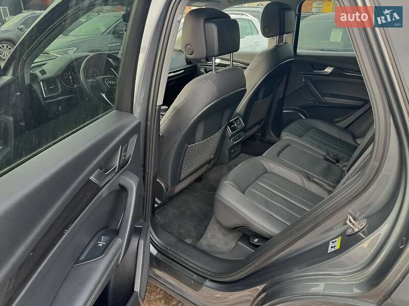 Внедорожник / Кроссовер Audi Q5 2018 в Ивано-Франковске