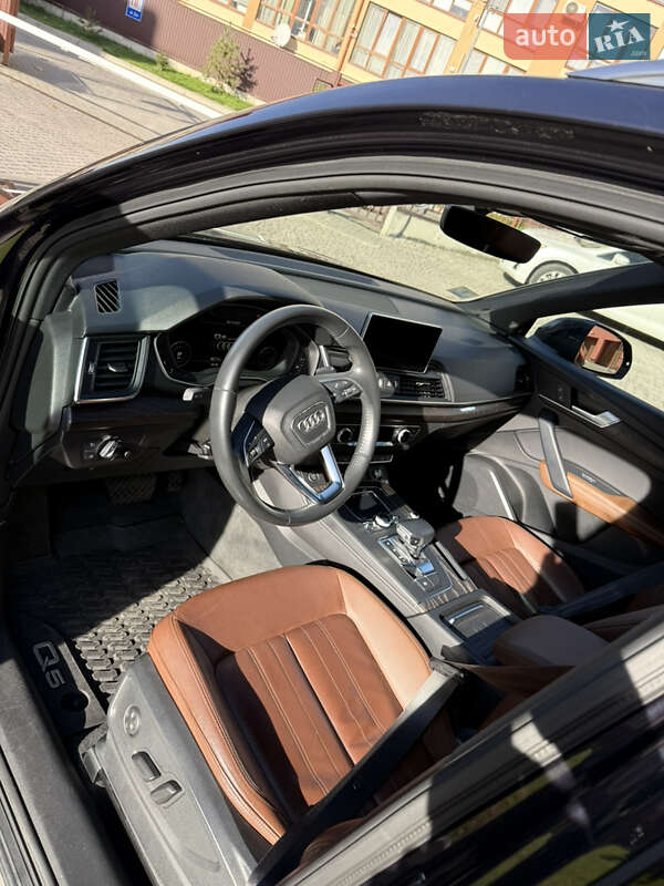 Позашляховик / Кросовер Audi Q5 2019 в Львові фото 28 Позашляховик / Кросовер Audi Q5 2019 в Львові