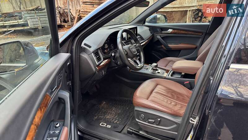 Позашляховик / Кросовер Audi Q5 2017 в Черкасах