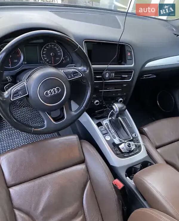 Позашляховик / Кросовер Audi Q5 2016 в Львові фото 10 Позашляховик / Кросовер Audi Q5 2016 в Львові