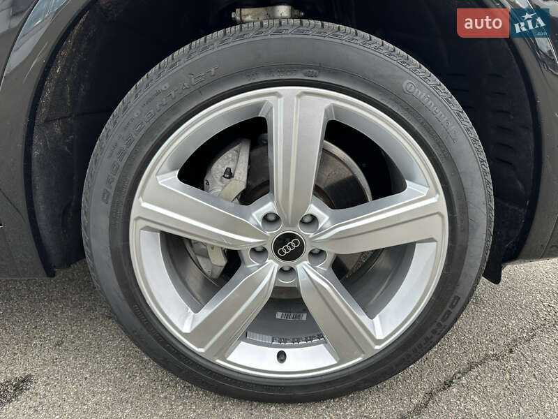 Позашляховик / Кросовер Audi Q5 2021 в Києві фото 13 Позашляховик / Кросовер Audi Q5 2021 в Києві