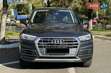 Внедорожник / Кроссовер Audi Q5 2019 в Одессе