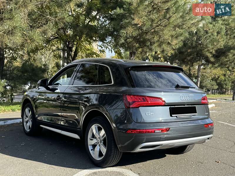 Внедорожник / Кроссовер Audi Q5 2019 в Одессе фото 8 Внедорожник / Кроссовер Audi Q5 2019 в Одессе