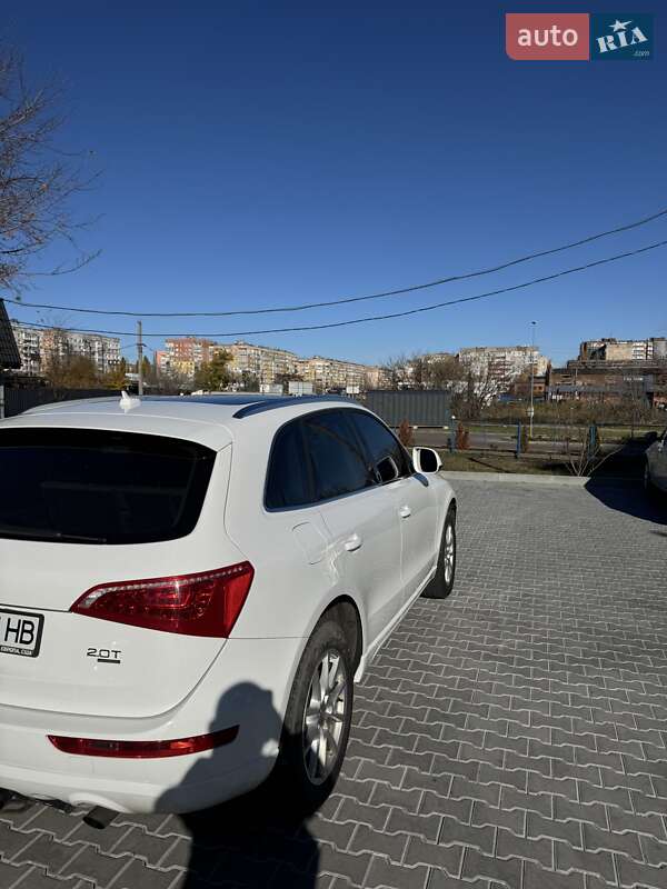 Внедорожник / Кроссовер Audi Q5 2010 в Кропивницком