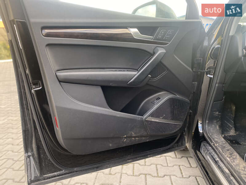 Позашляховик / Кросовер Audi Q5 2018 в Луцьку