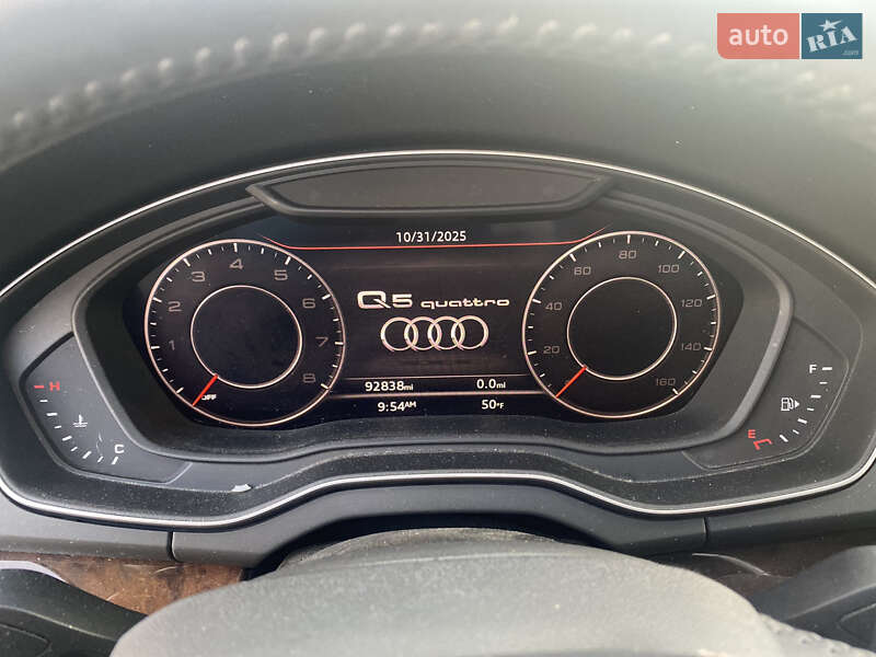 Позашляховик / Кросовер Audi Q5 2018 в Луцьку