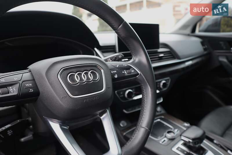 Внедорожник / Кроссовер Audi Q5 2019 в Ивано-Франковске