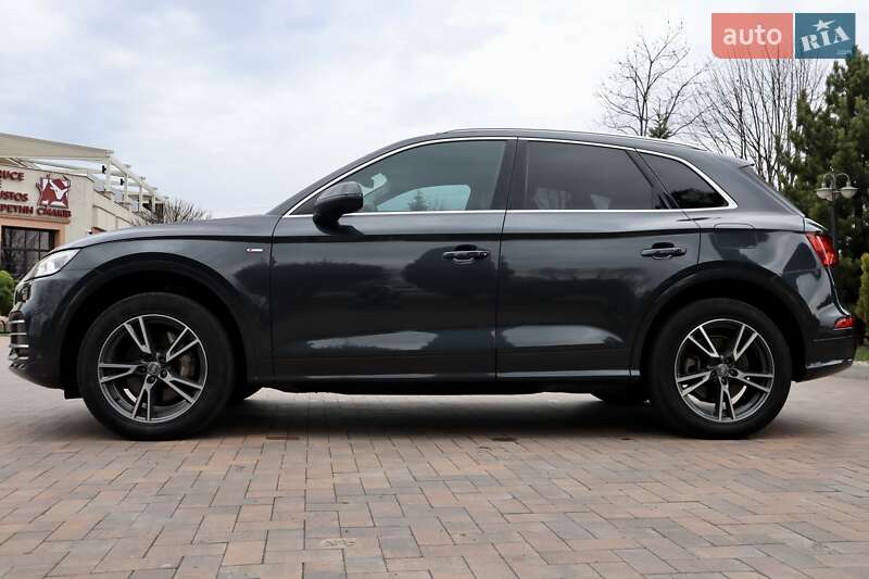 Внедорожник / Кроссовер Audi Q5 2019 в Ивано-Франковске