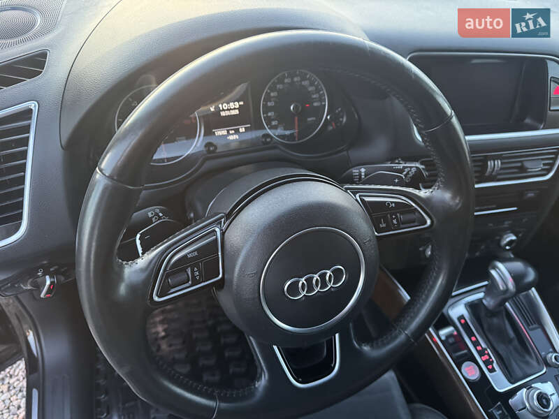 Позашляховик / Кросовер Audi Q5 2016 в Луцьку