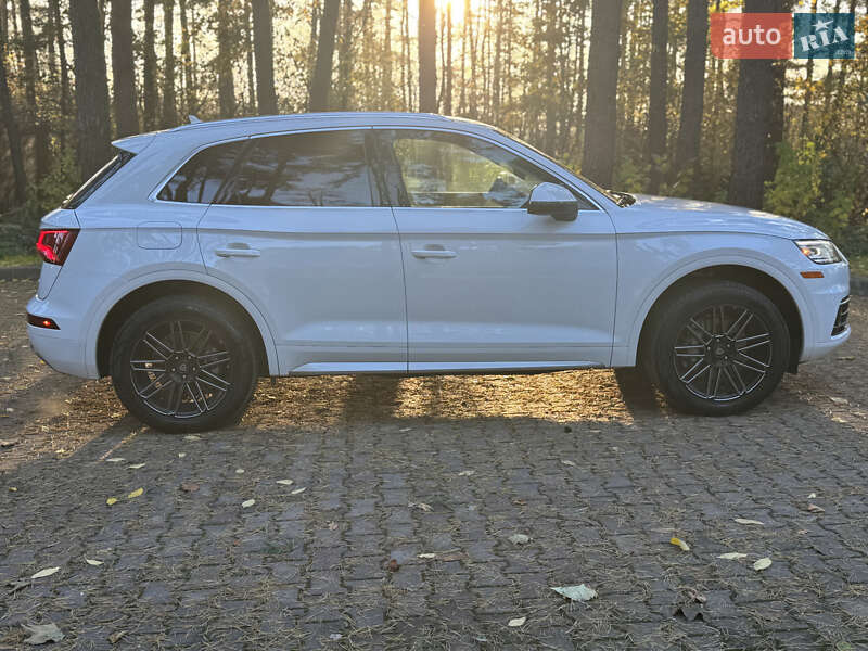 Позашляховик / Кросовер Audi Q5 2020 в Львові фото 7 Позашляховик / Кросовер Audi Q5 2020 в Львові