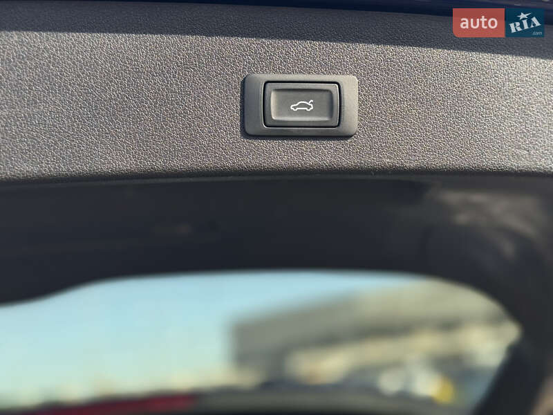 Внедорожник / Кроссовер Audi Q5 2016 в Львове