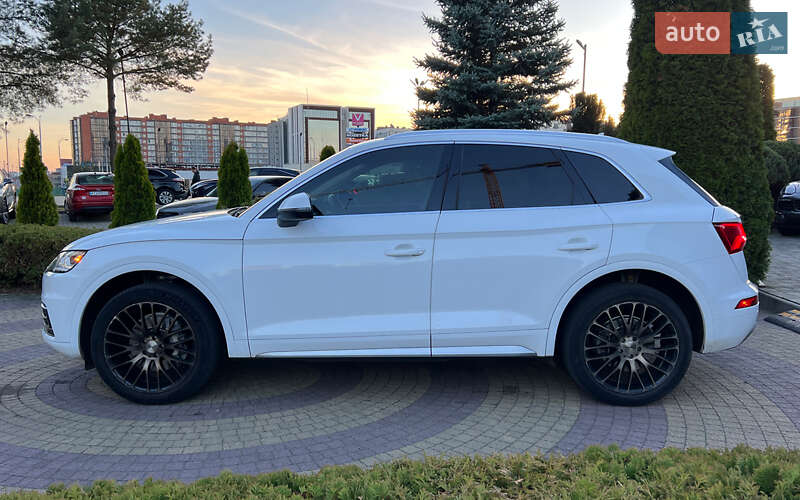 Позашляховик / Кросовер Audi Q5 2017 в Львові фото 4 Позашляховик / Кросовер Audi Q5 2017 в Львові