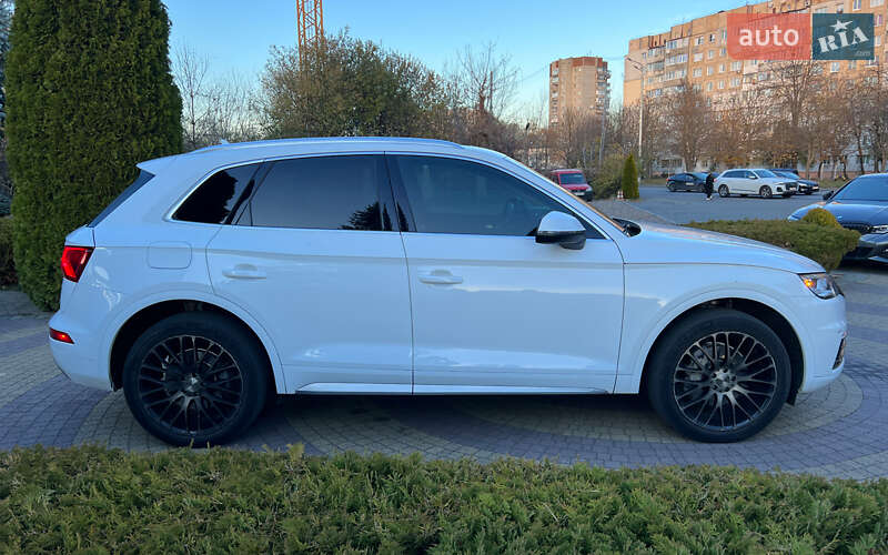 Позашляховик / Кросовер Audi Q5 2017 в Львові фото 8 Позашляховик / Кросовер Audi Q5 2017 в Львові