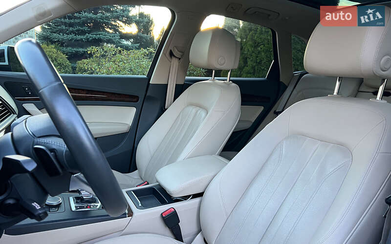 Позашляховик / Кросовер Audi Q5 2017 в Львові фото 9 Позашляховик / Кросовер Audi Q5 2017 в Львові