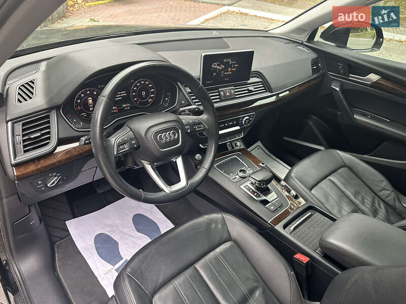 Позашляховик / Кросовер Audi Q5 2019 в Києві фото 37 Позашляховик / Кросовер Audi Q5 2019 в Києві
