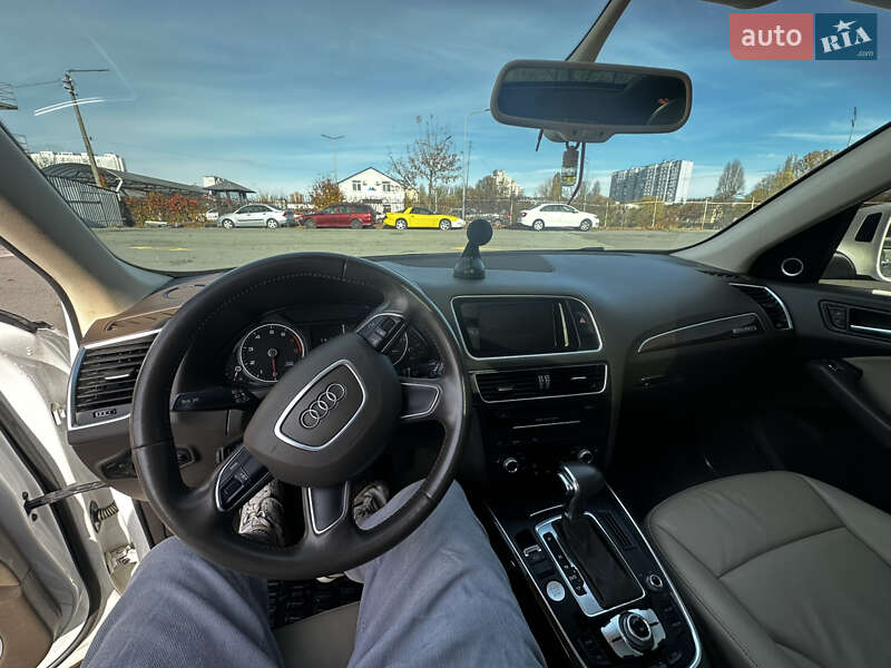 Позашляховик / Кросовер Audi Q5 2014 в Києві