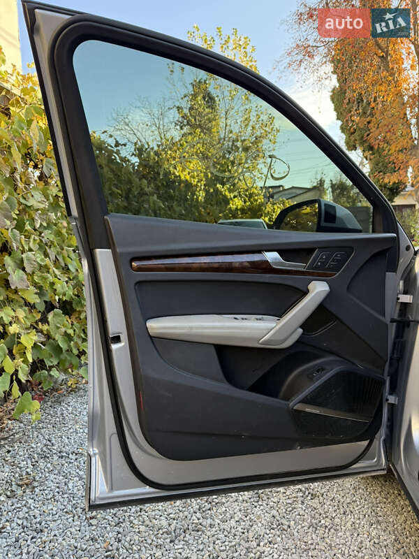 Позашляховик / Кросовер Audi Q5 2018 в Львові фото 9 Позашляховик / Кросовер Audi Q5 2018 в Львові