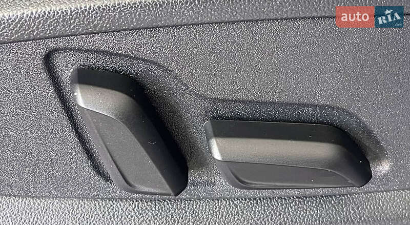 Позашляховик / Кросовер Audi Q5 2017 в Львові фото 25 Позашляховик / Кросовер Audi Q5 2017 в Львові