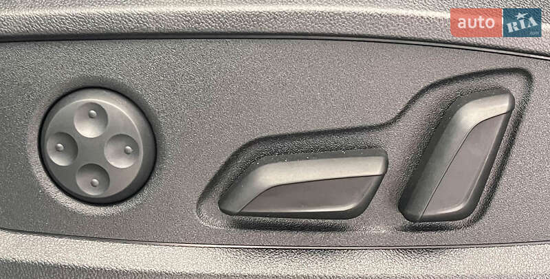 Позашляховик / Кросовер Audi Q5 2017 в Львові фото 26 Позашляховик / Кросовер Audi Q5 2017 в Львові