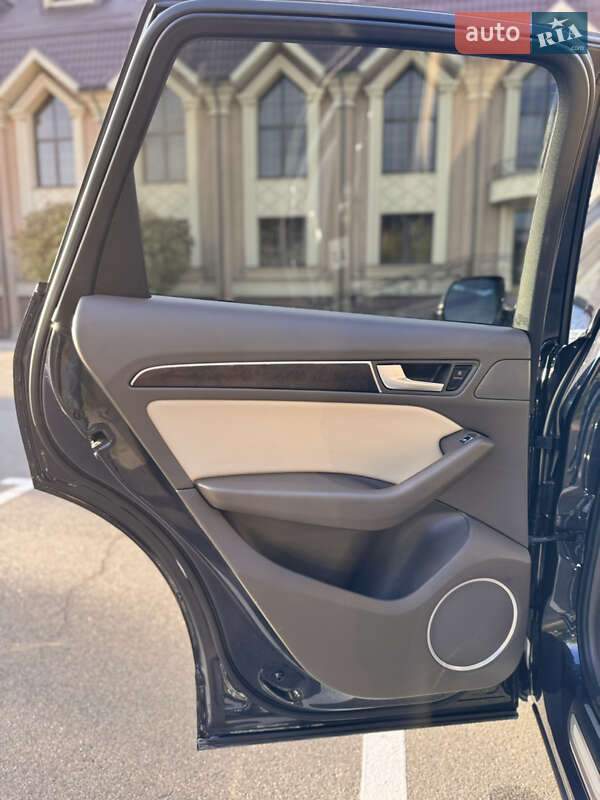 Внедорожник / Кроссовер Audi Q5 2016 в Киеве