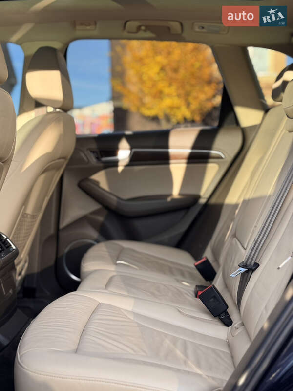 Внедорожник / Кроссовер Audi Q5 2016 в Киеве